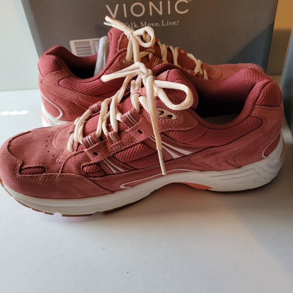 Womens Suede Walking Sneaker Size 9.5 Nwb